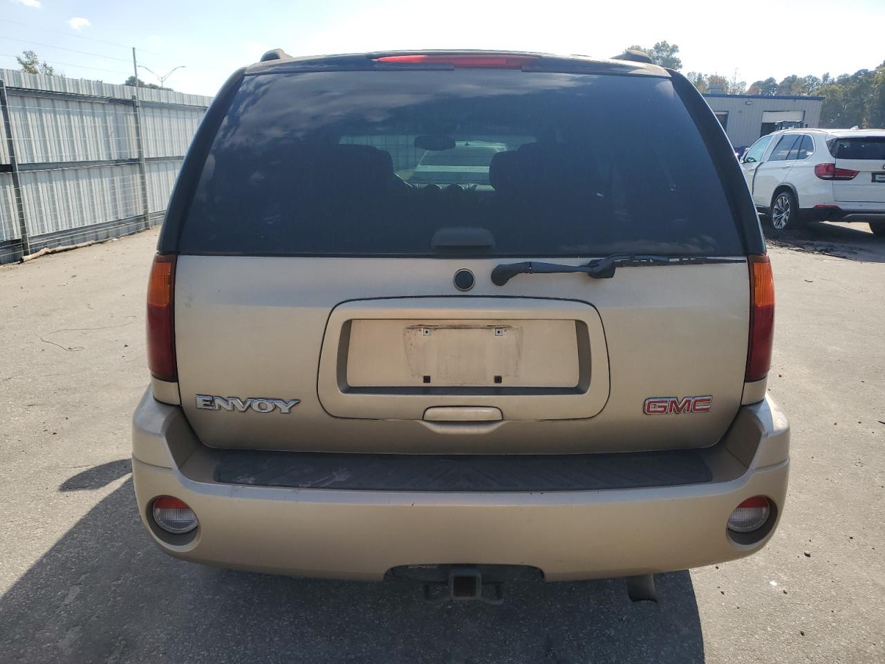 2004 GMC Envoy VIN: 1GKDT13S742279439 Lot: 76562534