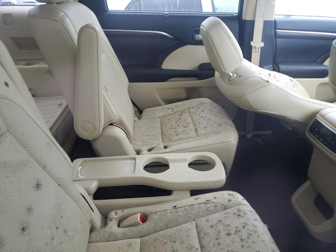 2016 Toyota Highlander Limited VIN: 5TDYKRFH8GS169334 Lot: 74792594