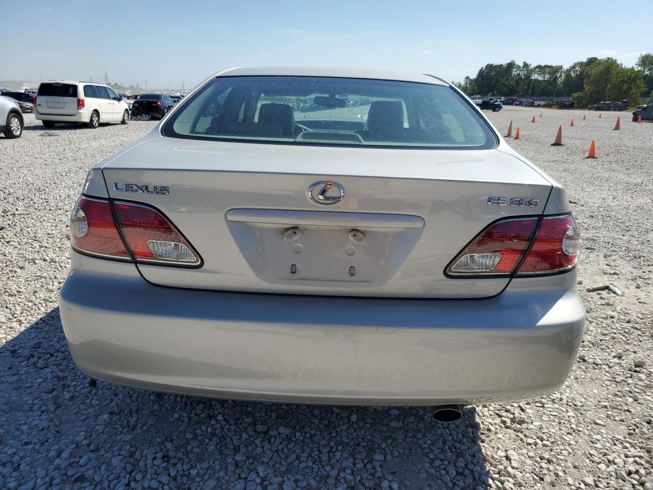 2002 Lexus Es 300 VIN: JTHBF30G020047813 Lot: 74464054