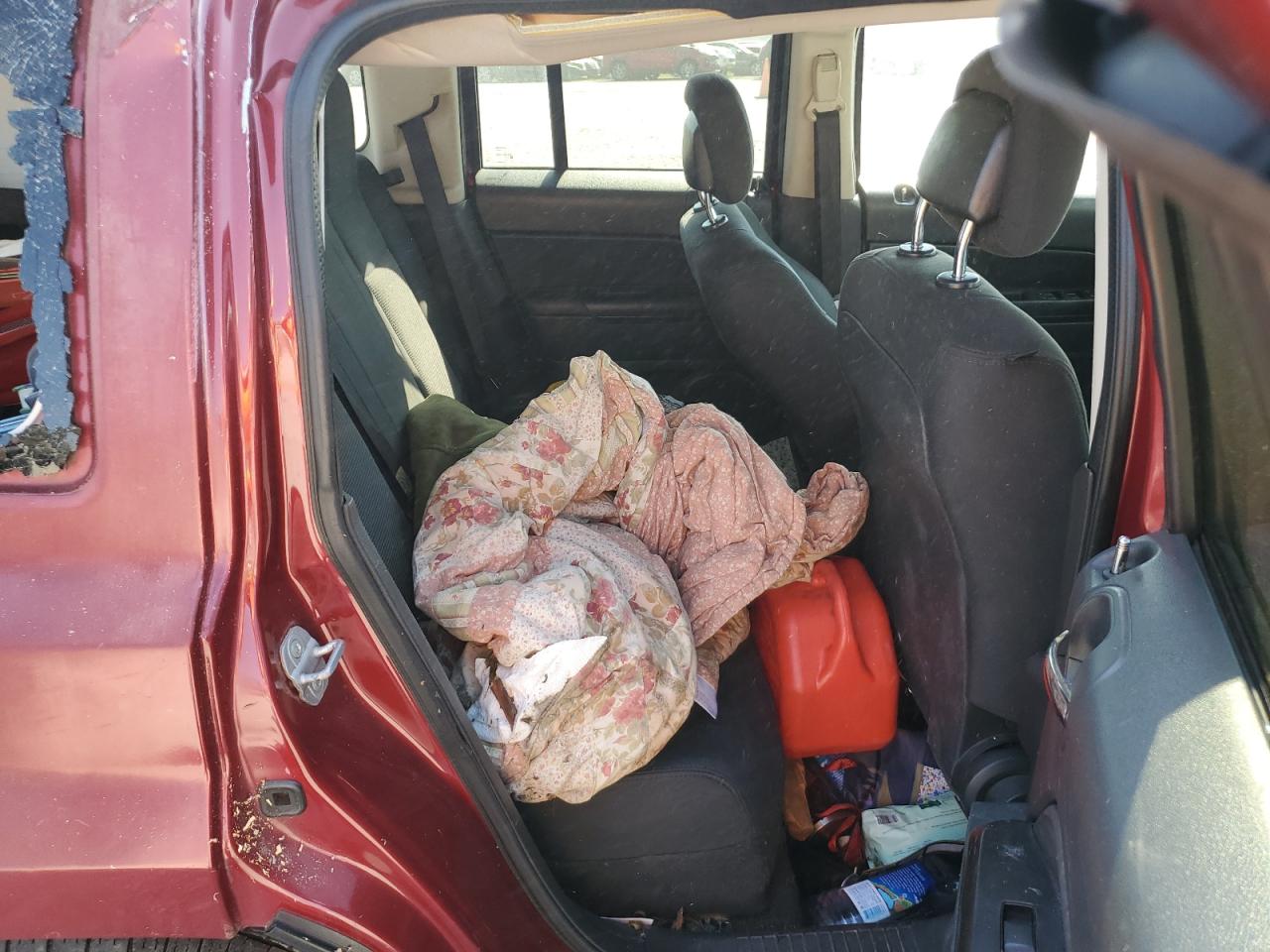 2012 Jeep Liberty (Patriot) - Image 11