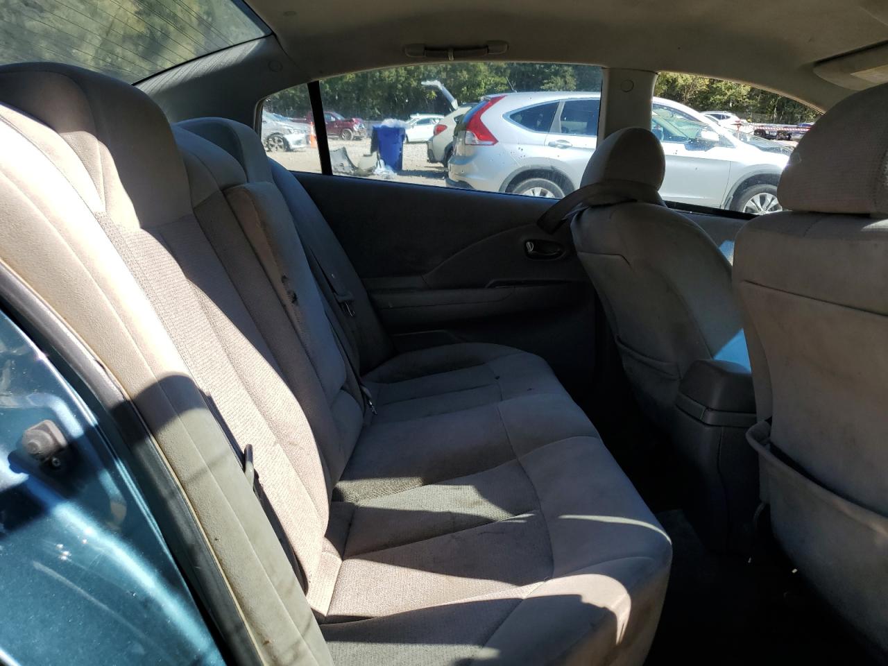2002 Nissan Altima - Image 10