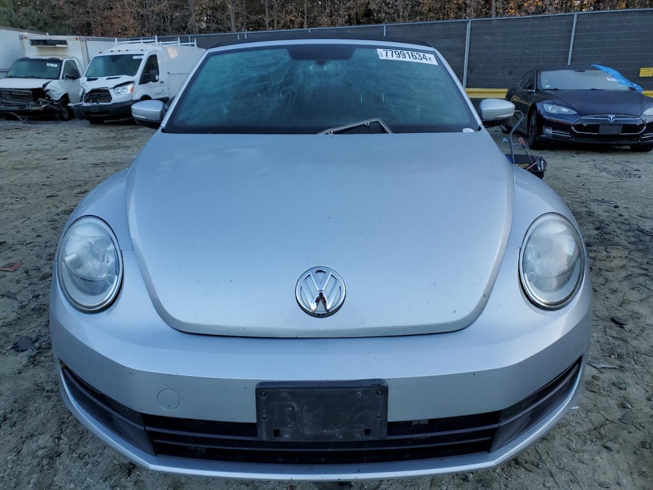 2014 Volkswagen Beetle - Image 5