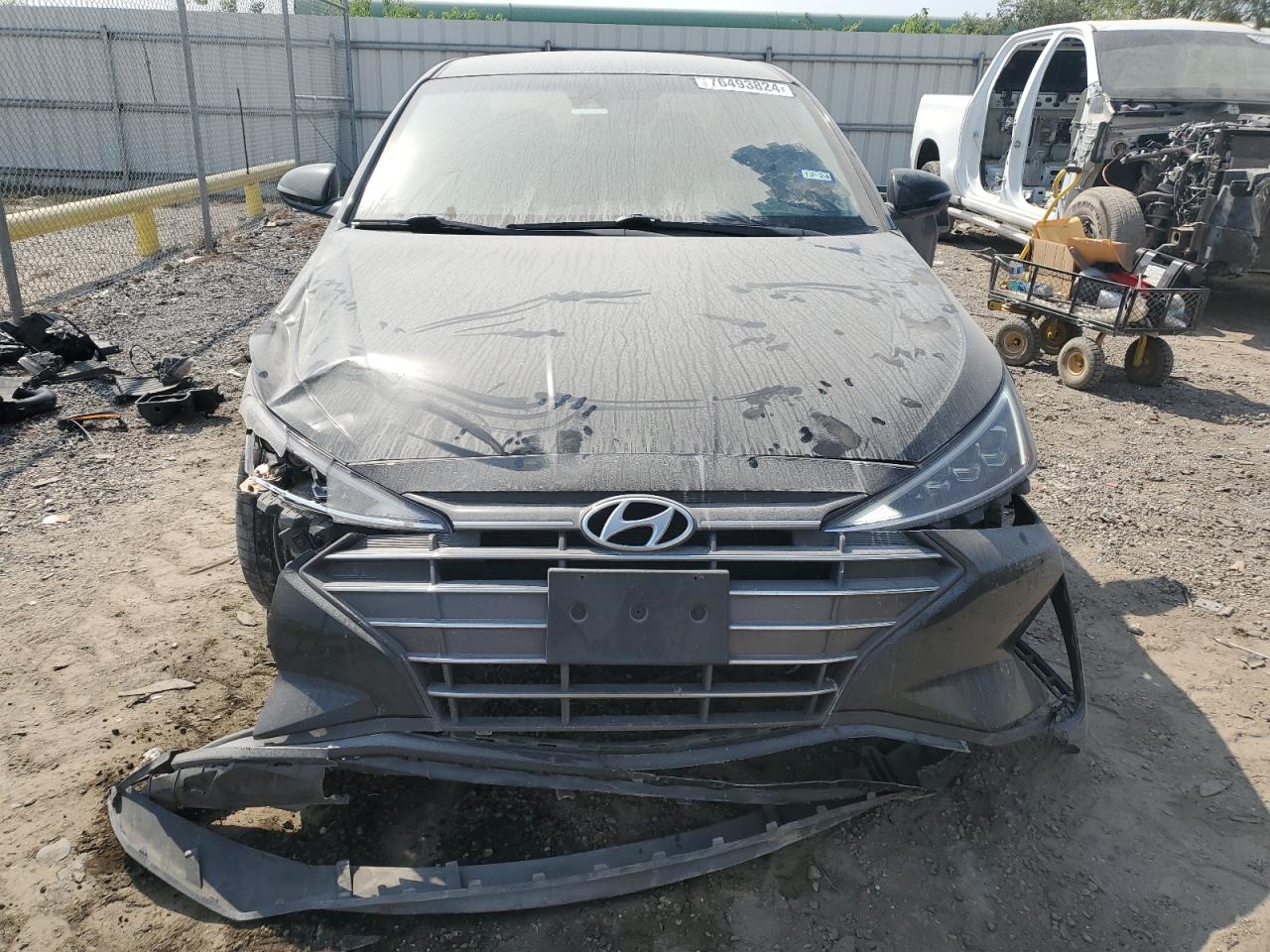 2020 Hyundai Elantra - Image 5
