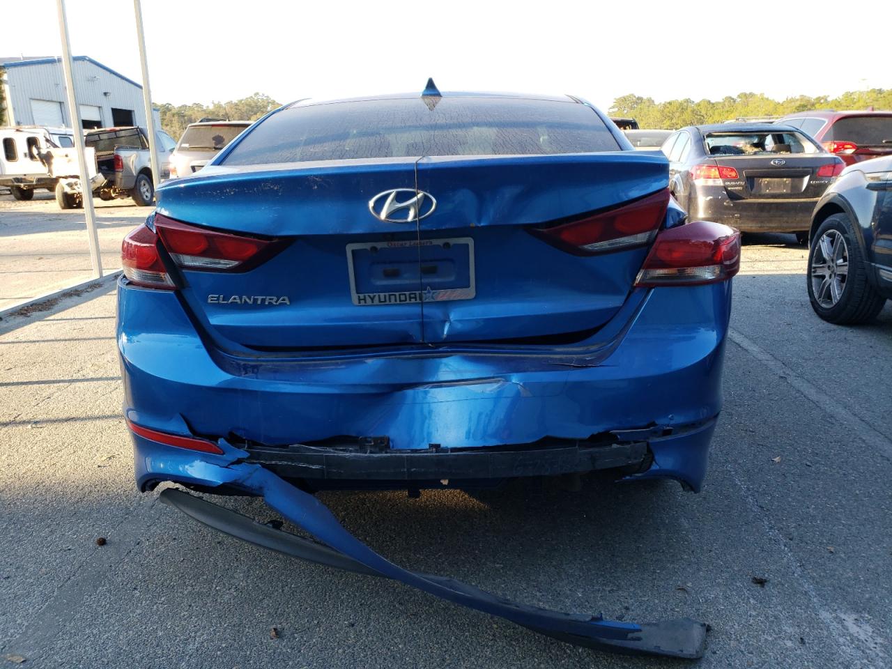 2018 Hyundai Elantra - Image 6