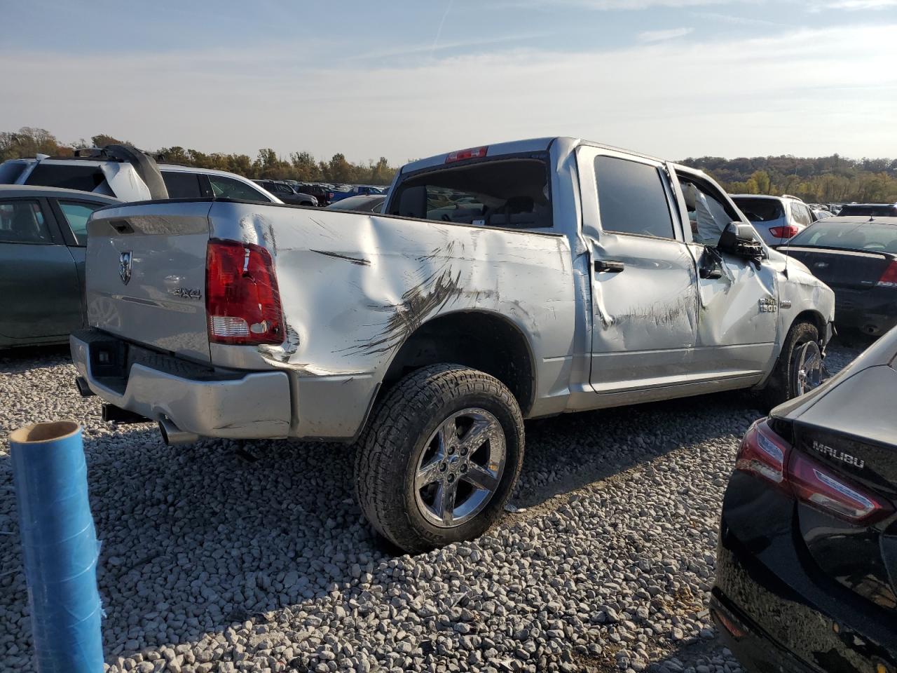2016 RAM 1500 - Image 3