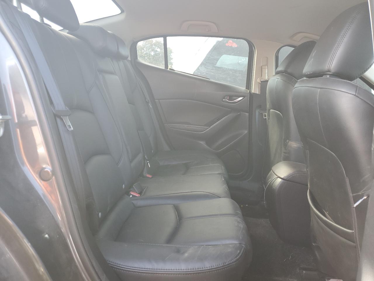 2018 Mazda 3 - Image 10