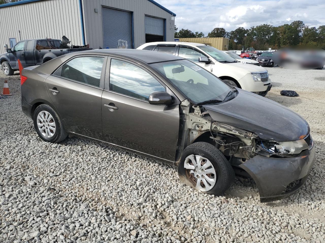 2010 Kia Forte - Image 4