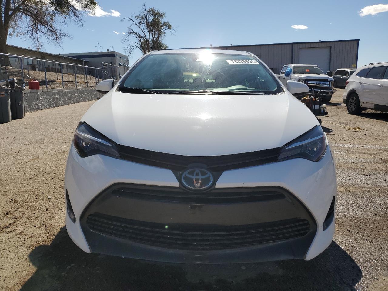 VIN 2T1BURHE5JC013254 2018 TOYOTA COROLLA no.5