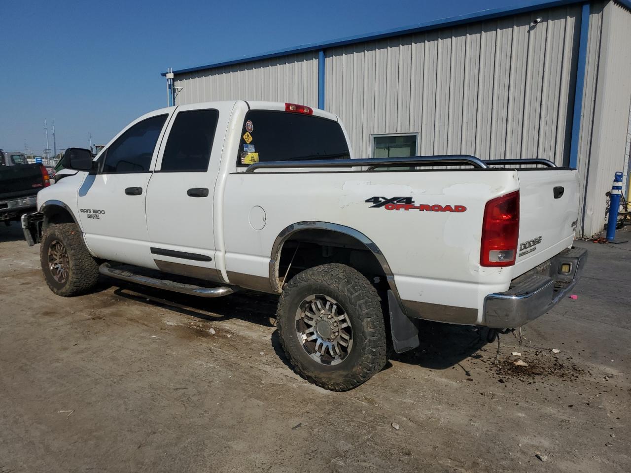 2004 Dodge RAM - Image 2