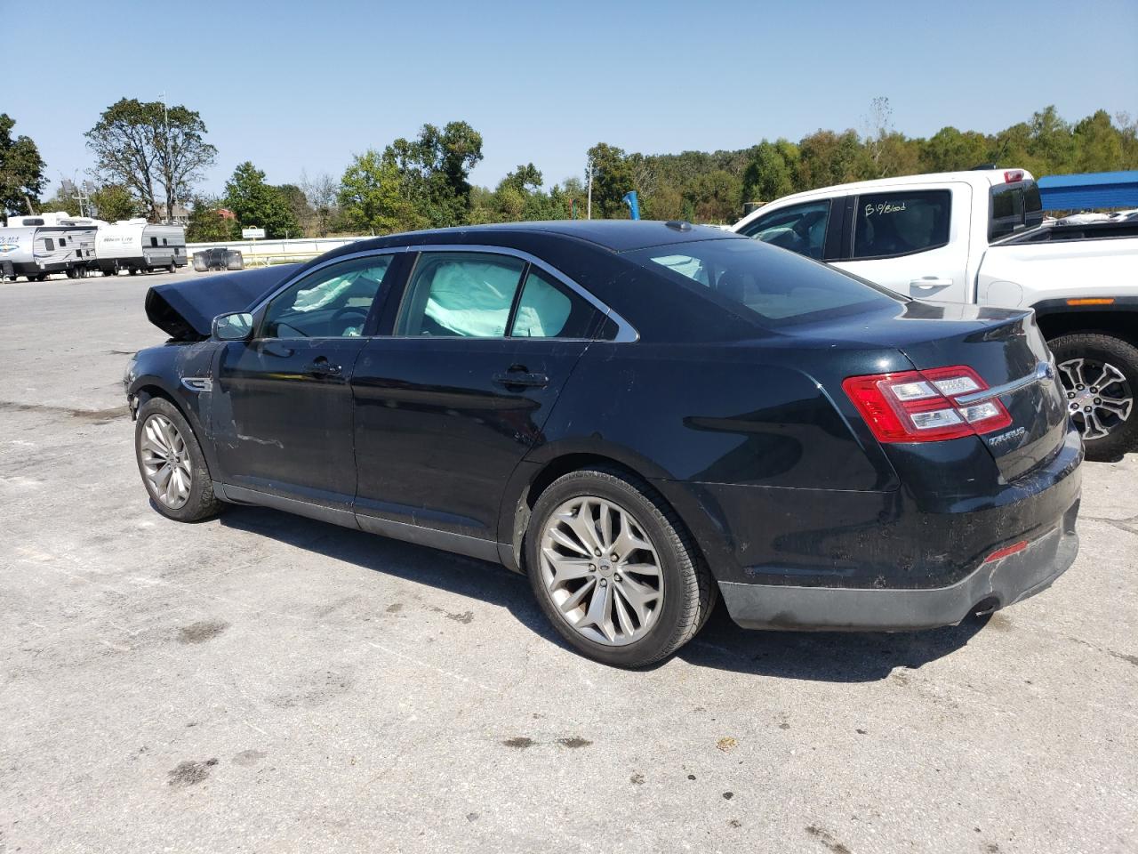 2014 Ford Taurus - Image 2