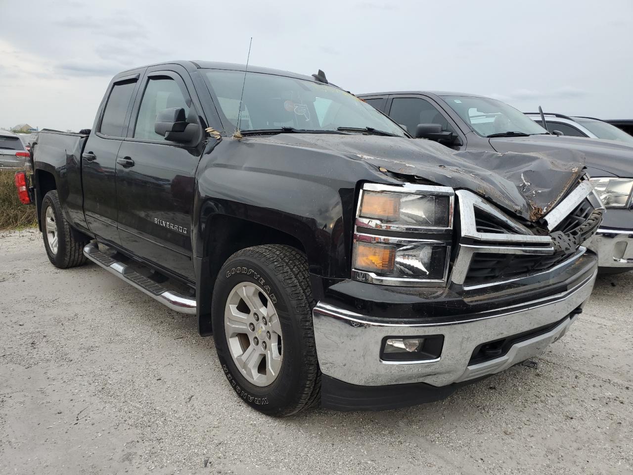 2015 Chevrolet Silverado - Image 4