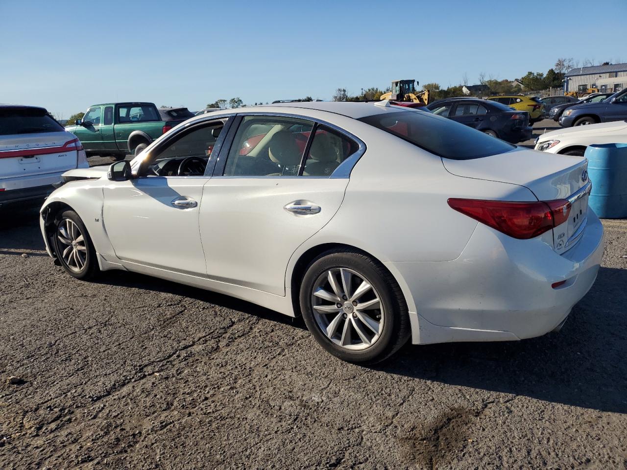 2015 Infiniti Q50 - Image 2