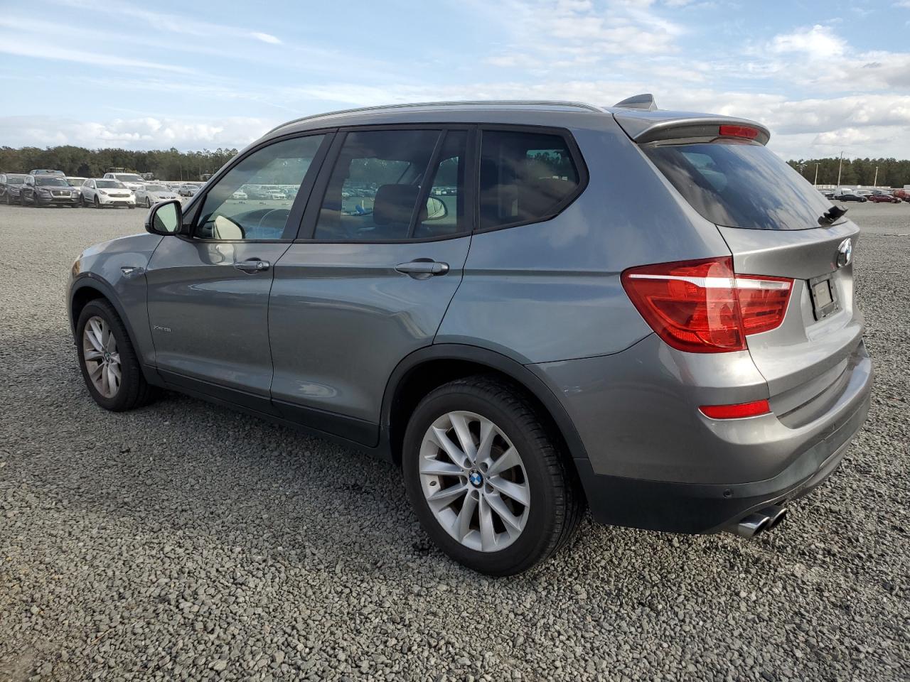 VIN 5UXWX9C57F0D59115 2015 BMW X3 no.2