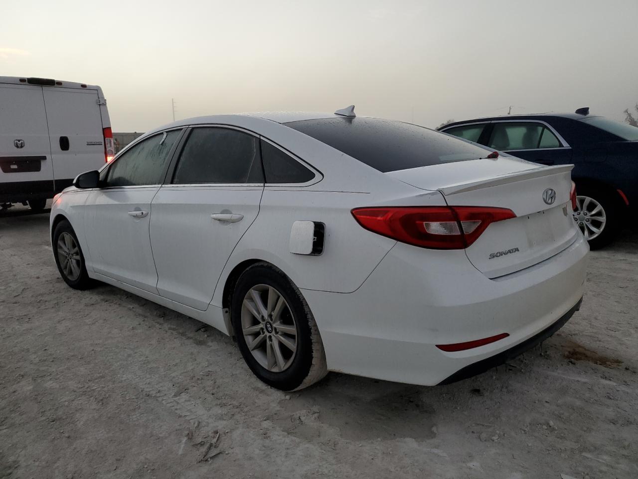 2015 Hyundai Sonata Se VIN: 5NPE24AF2FH232315 Lot: 77676794