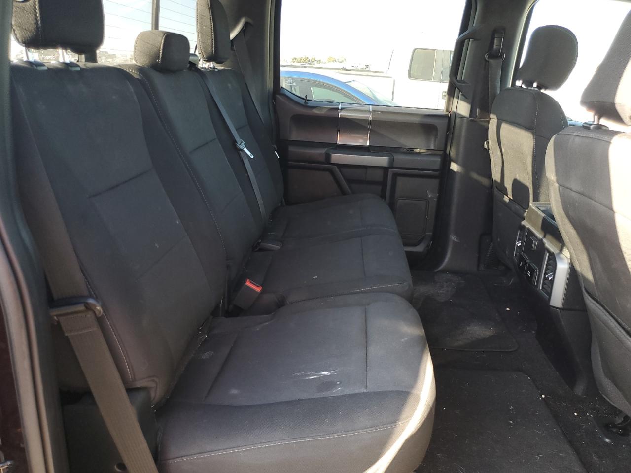 2018 Ford F-150 - Image 10