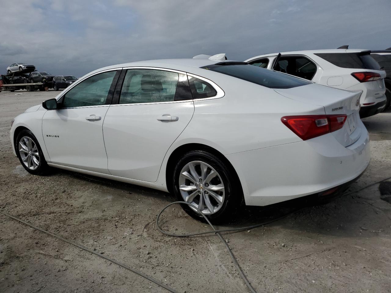 VIN 1G1ZD5ST4RF140670 2024 CHEVROLET MALIBU no.2