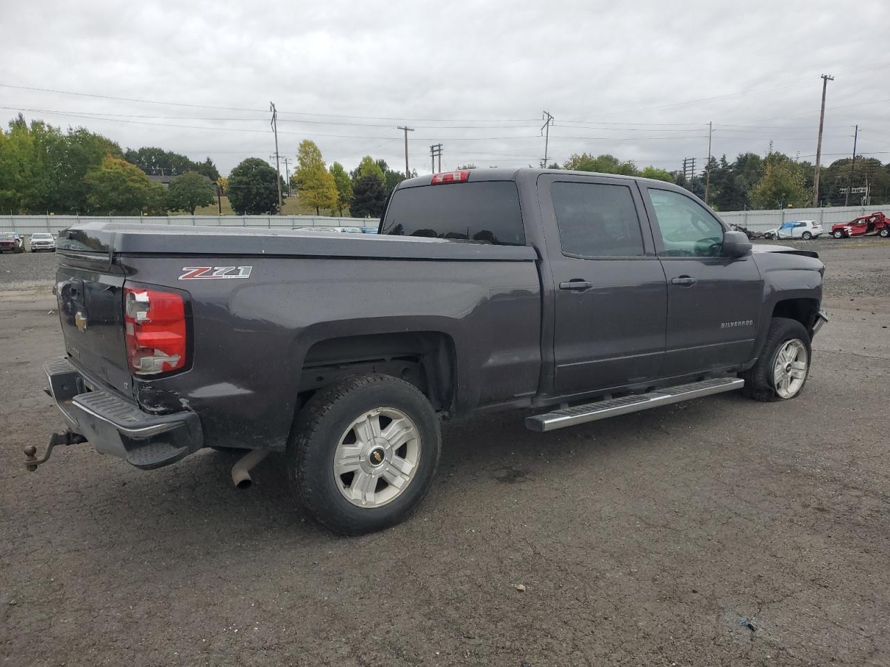 2015 Chevrolet Silverado - Image 3