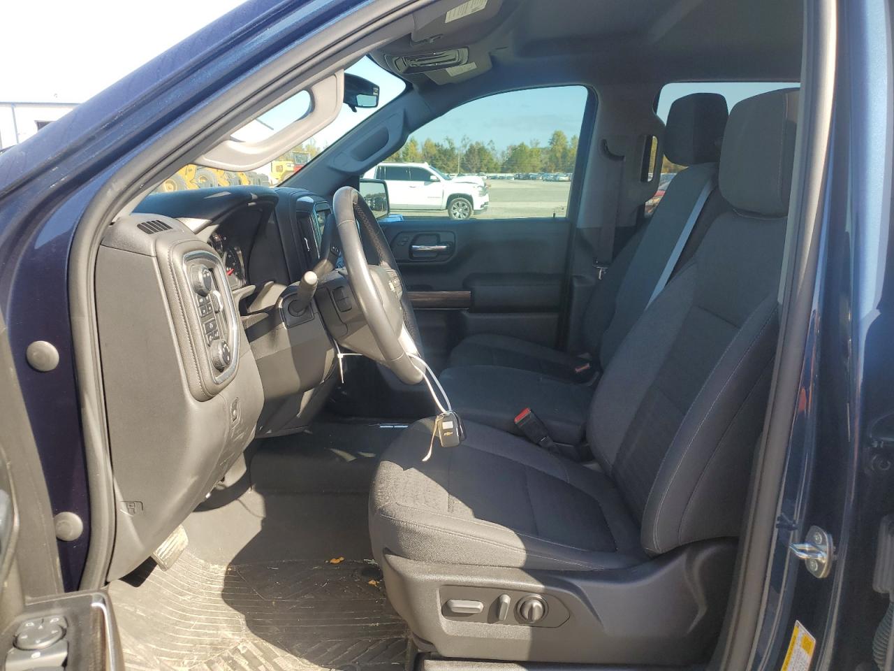 2022 Chevrolet Silverado - Image 7