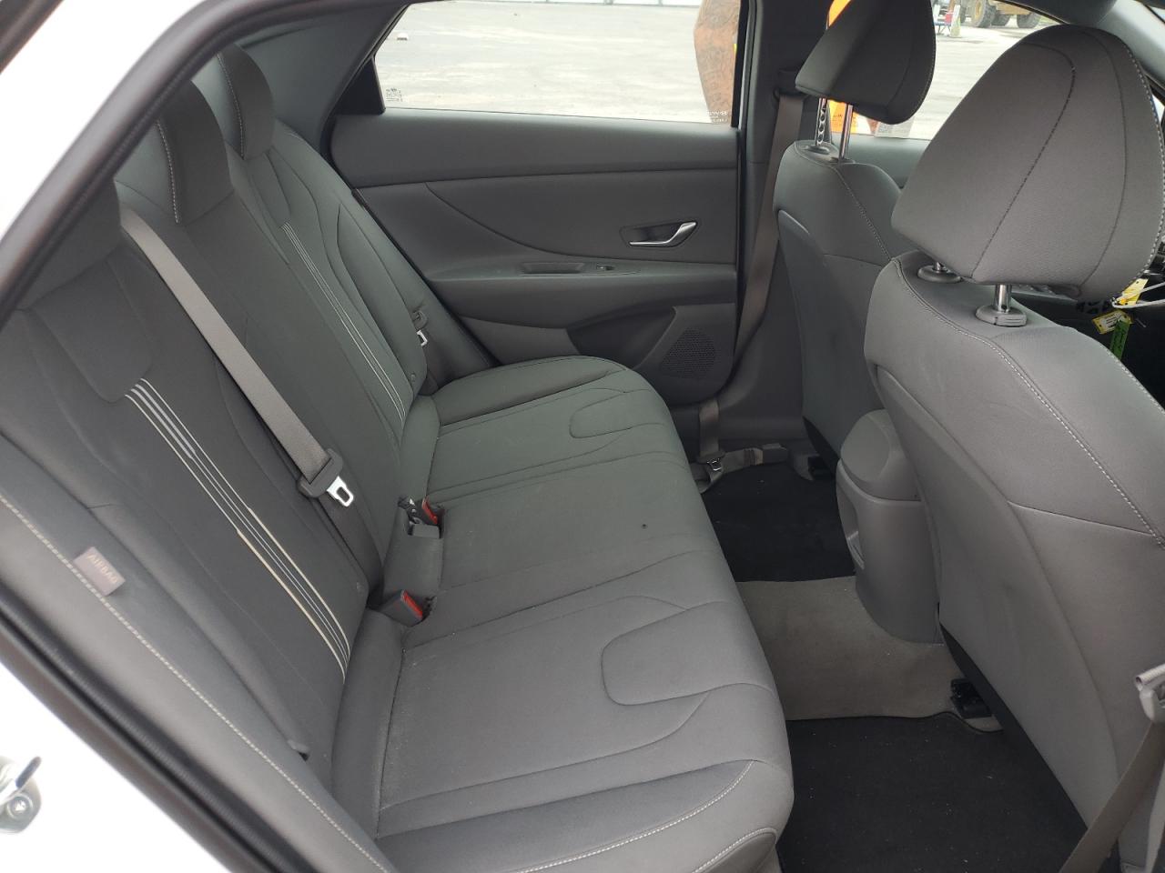 2024 Hyundai Elantra - Image 10