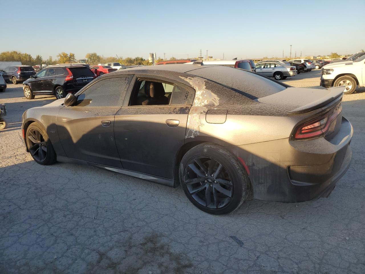 2019 Dodge Charger - Image 2