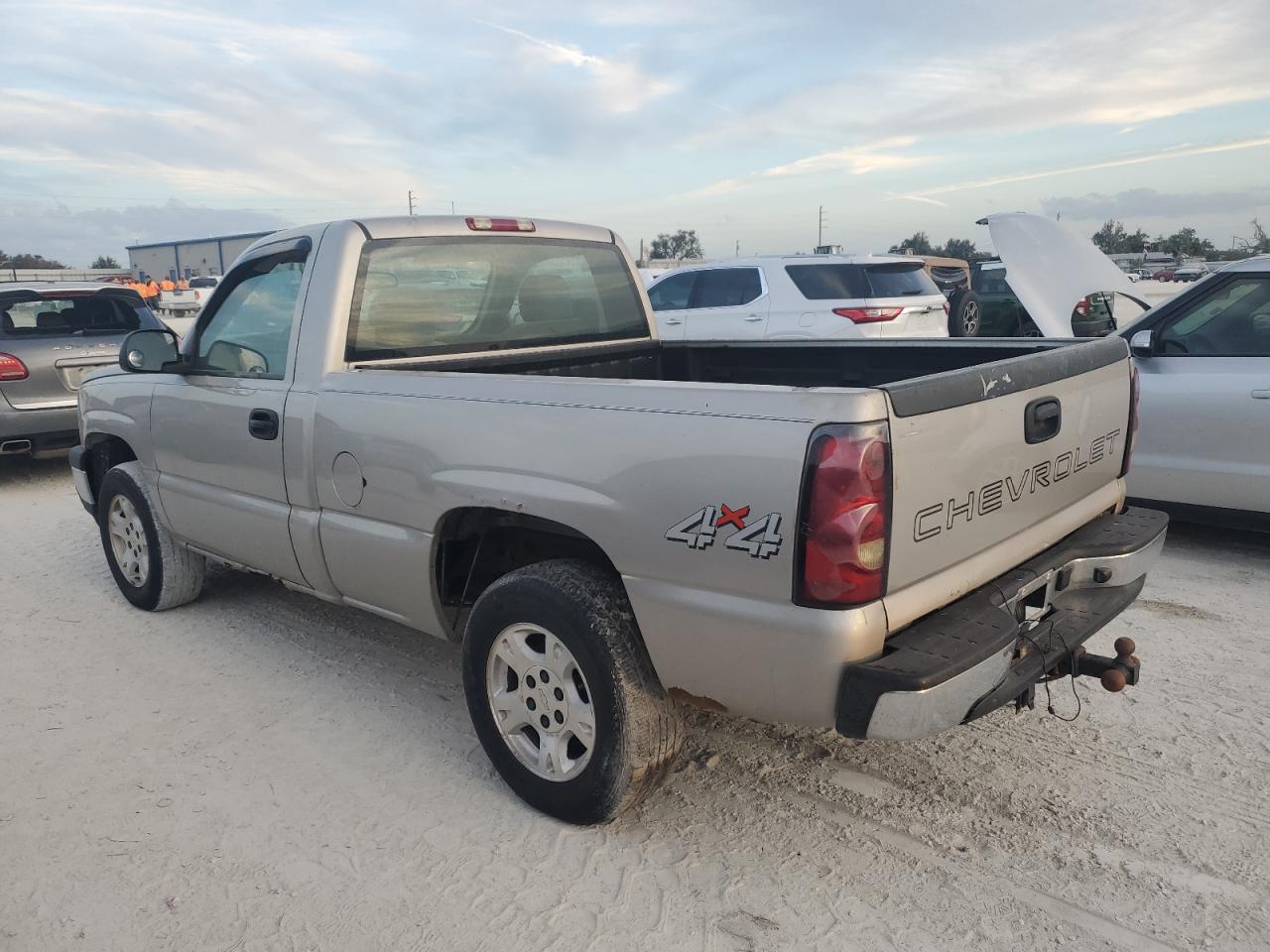 2006 Chevrolet Silverado - Image 2