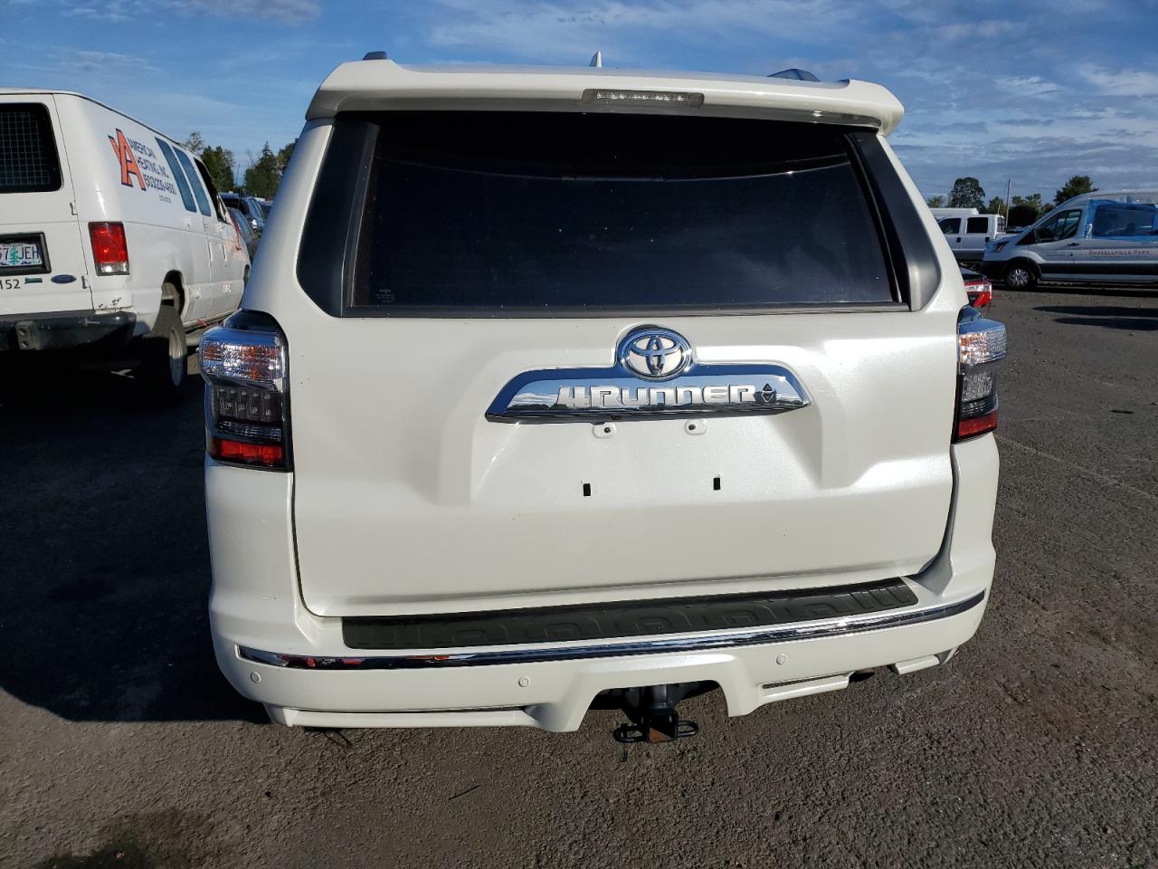 2020 Toyota 4Runner Sr5/Sr5 Premium VIN: JTEBU5JR4L5830085 Lot: 74836814