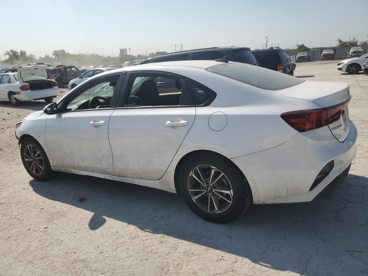 3KPF24AD2PE579863 2023 Kia Forte Lx