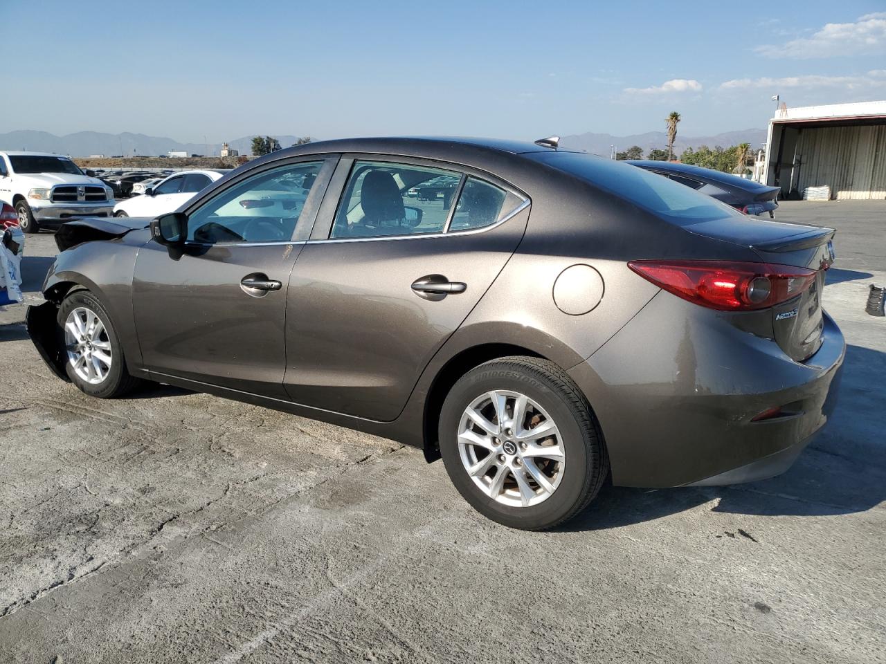 3MZBM1W72FM219732 2015 MAZDA 3 - Image 2