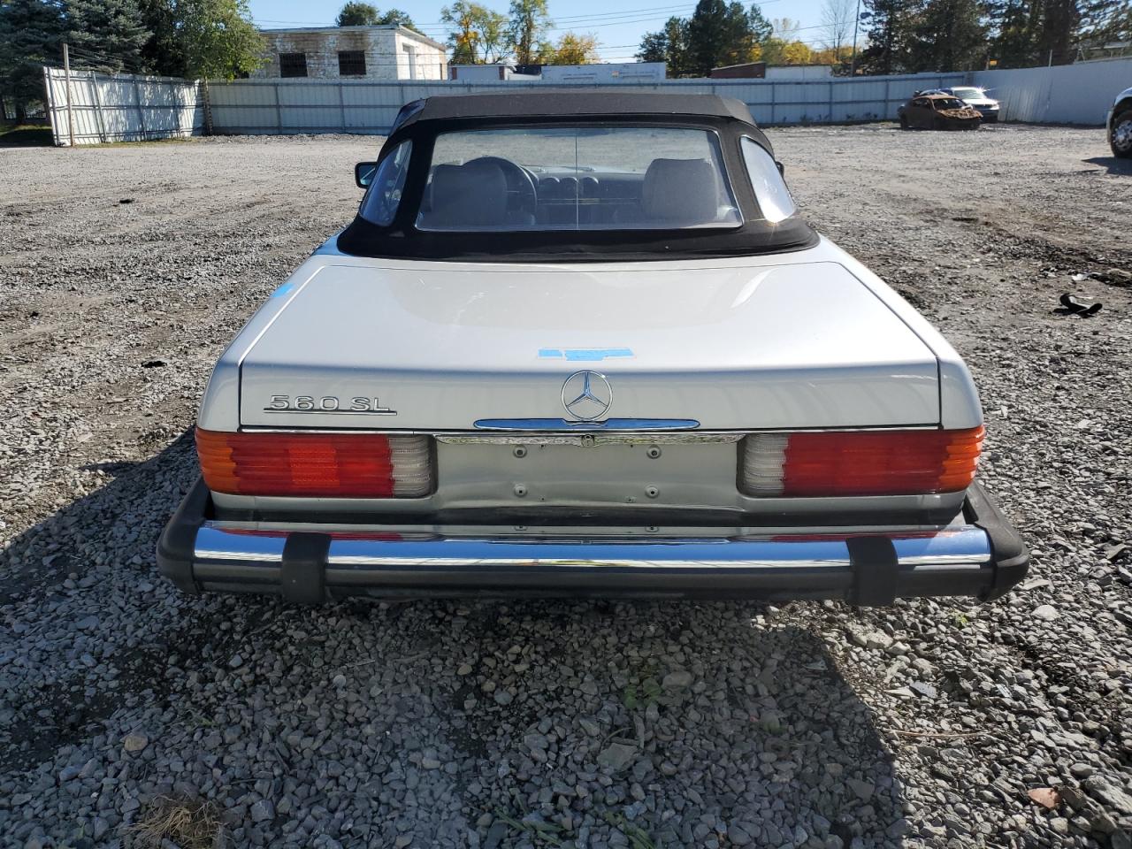 1988 Mercedes-Benz 560 Sl VIN: WDBBA48D6JA083688 Lot: 73235124
