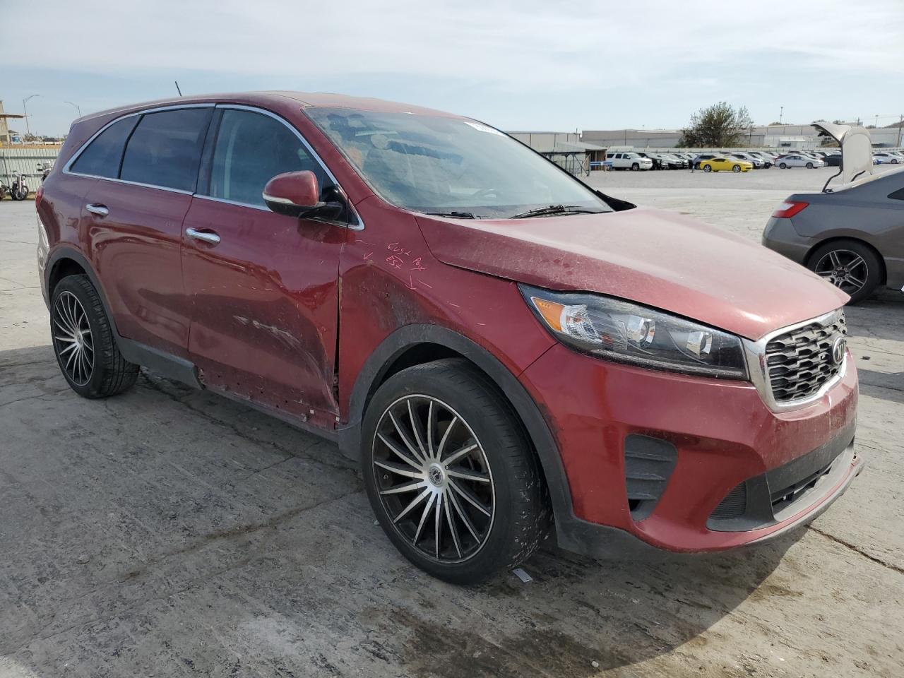 VIN 5XYPG4A55KG469156 2019 KIA SORENTO no.4