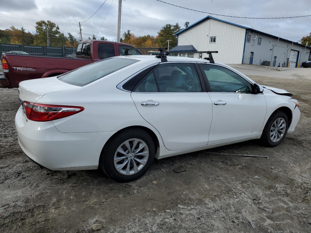 2016 Toyota Camry - Image 3