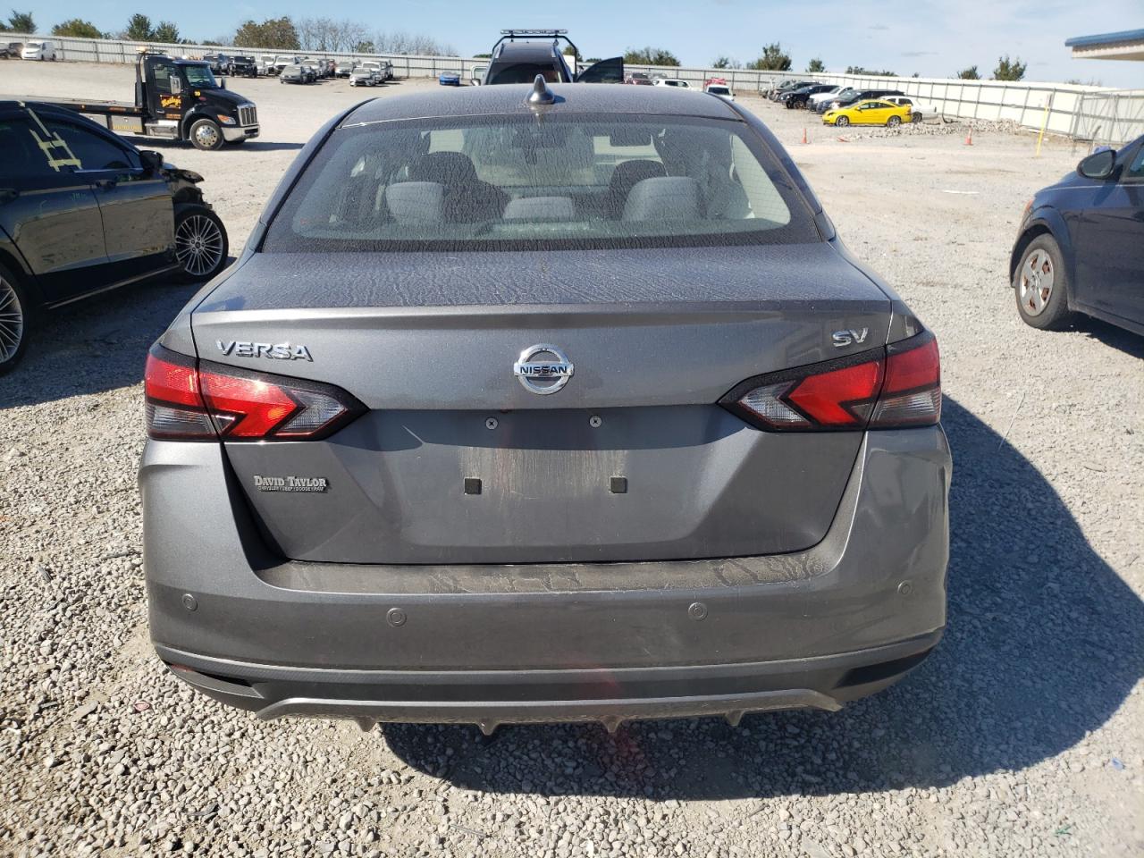 2020 Nissan Versa - Image 6