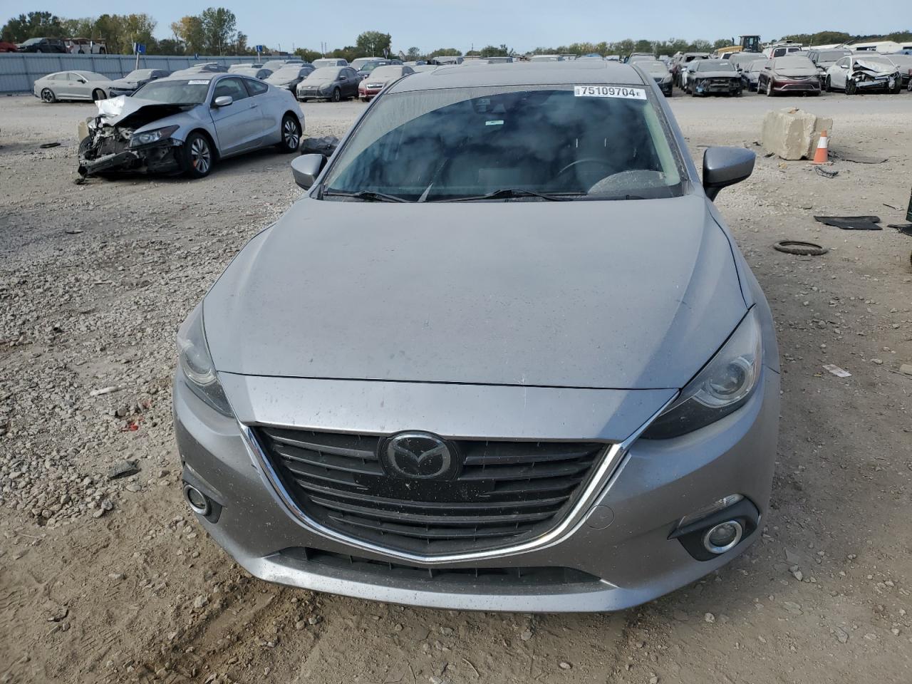2014 Mazda 3 - Image 5