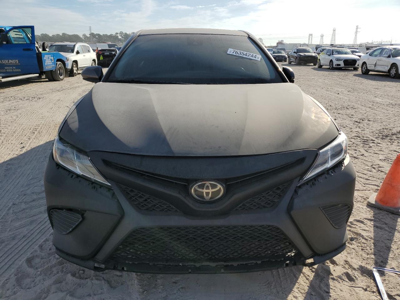 VIN 4T1B11HKXJU580266 2018 TOYOTA CAMRY no.5