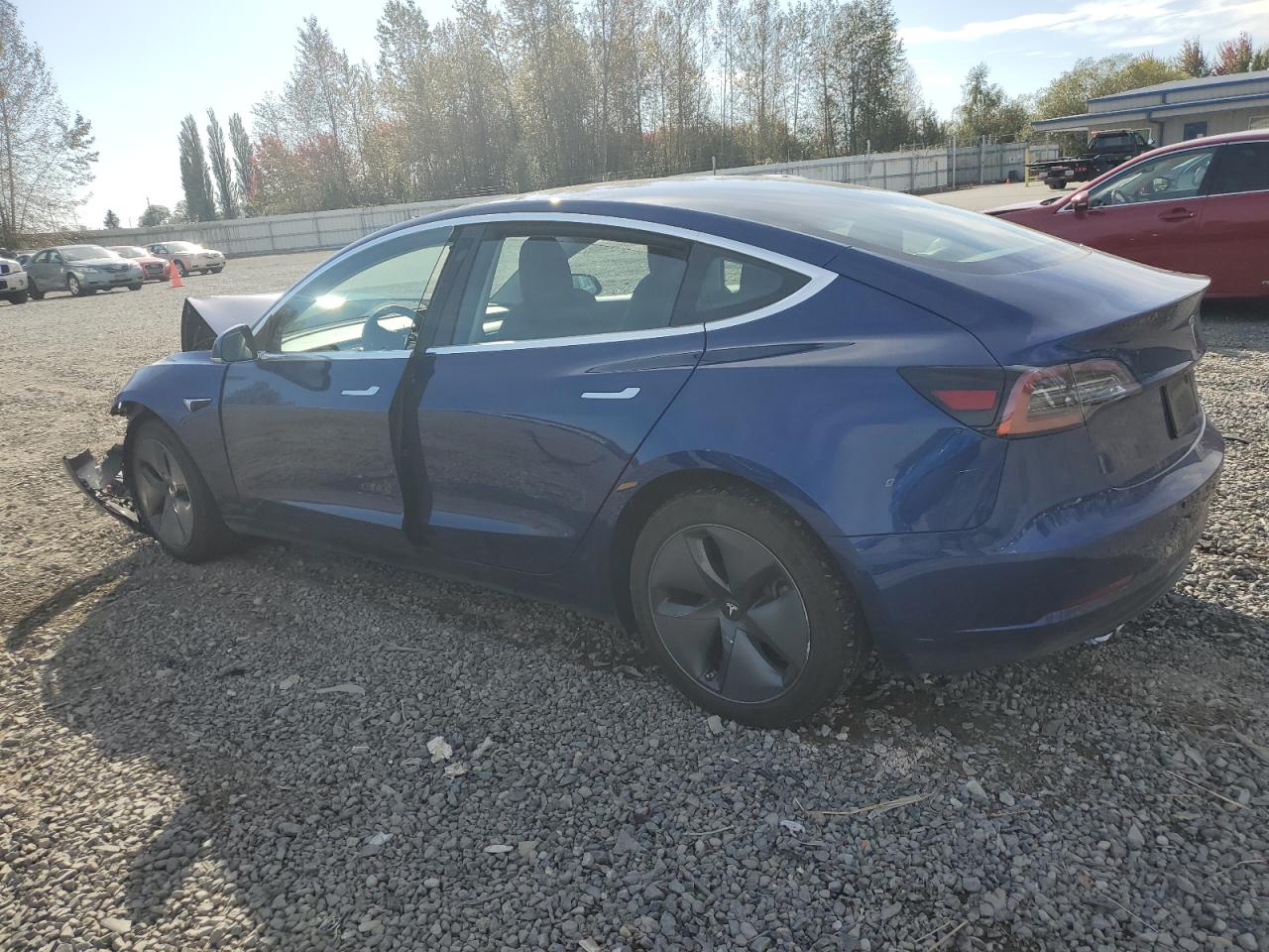 5YJ3E1EA6KF476165 2019 TESLA MODEL 3 - Image 2