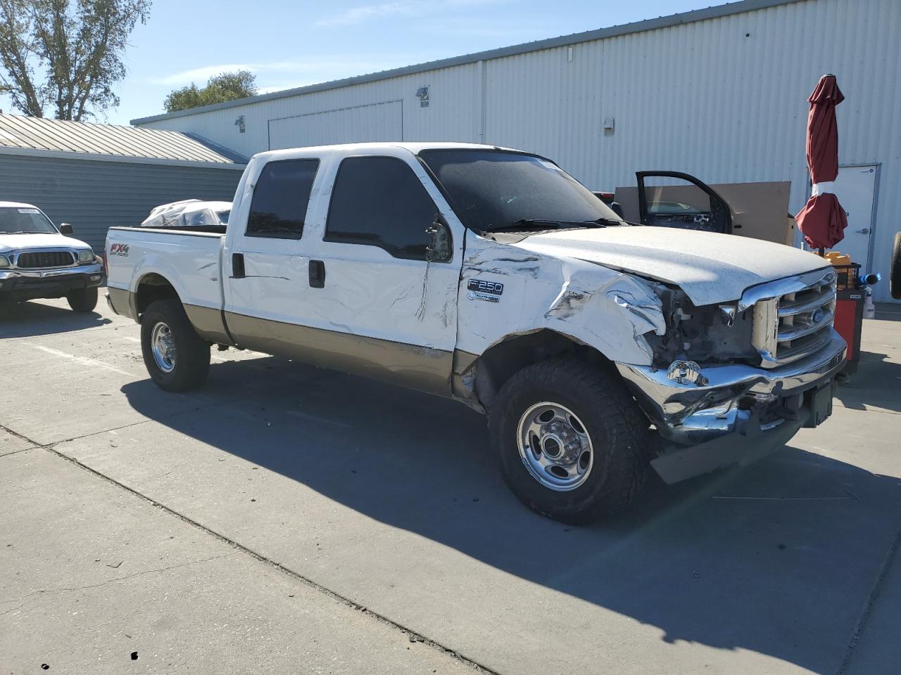 2004 Ford F250 - Image 4