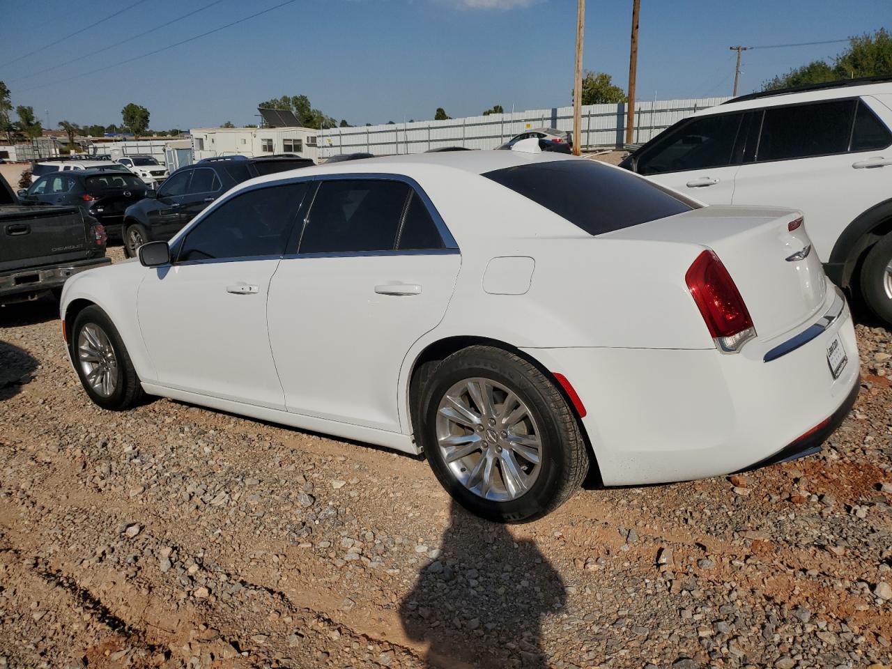 2017 Chrysler 300 Limited VIN: 2C3CCAAGXHH521714 Lot: 74709144