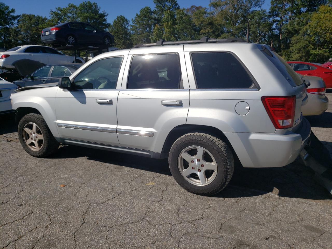 2007 Jeep Grand Cherokee - Image 2