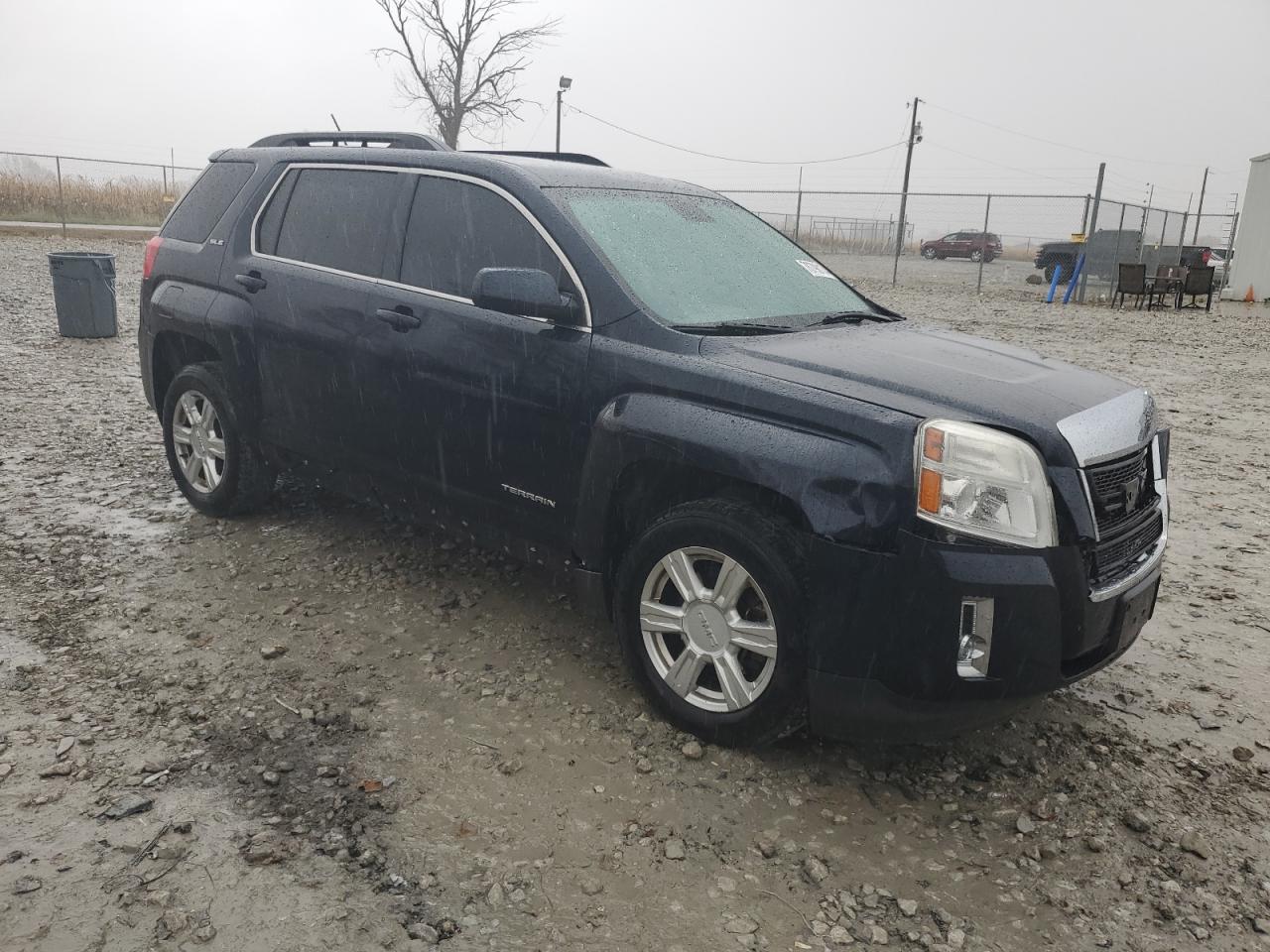2015 GMC Terrain - Image 4