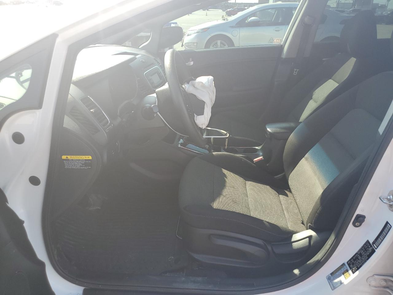 2018 Kia Forte Lx VIN: 3KPFK4A70JE231609 Lot: 76079474