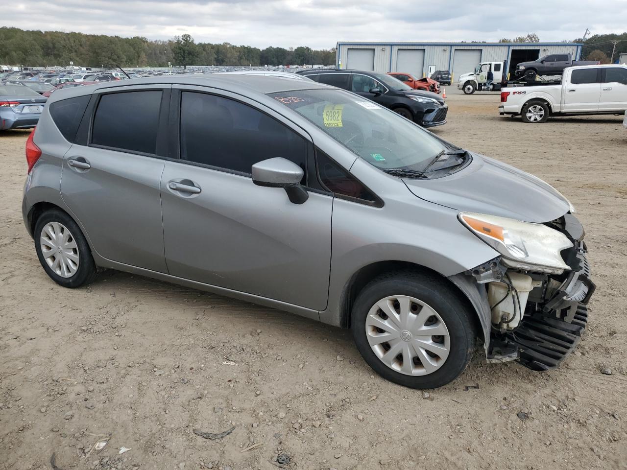 2015 Nissan Versa - Image 4