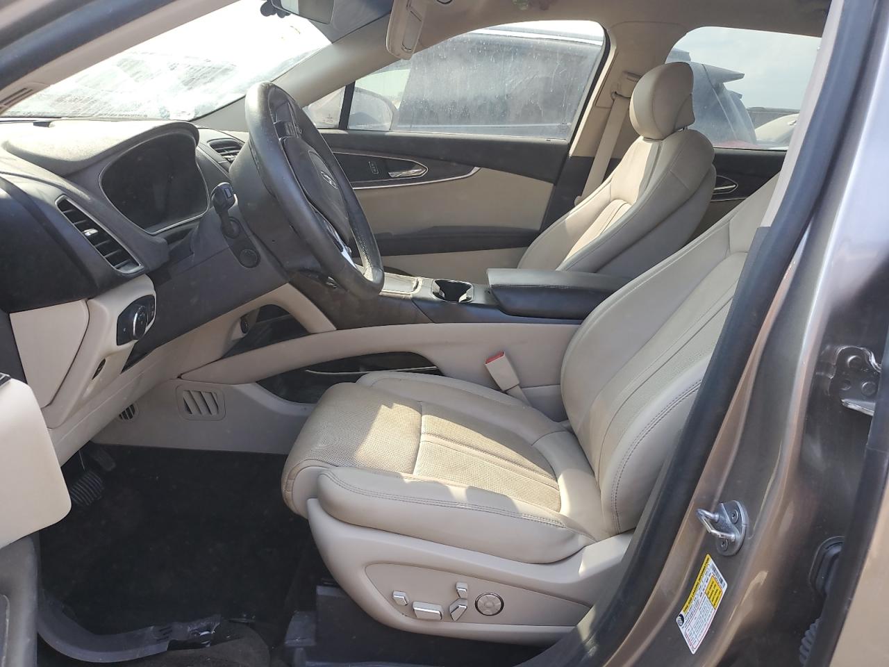 2020 Lincoln Nautilus - Image 7