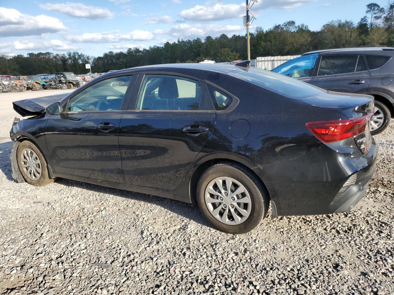 VIN 3KPF24AD8NE456582 2022 KIA FORTE no.2