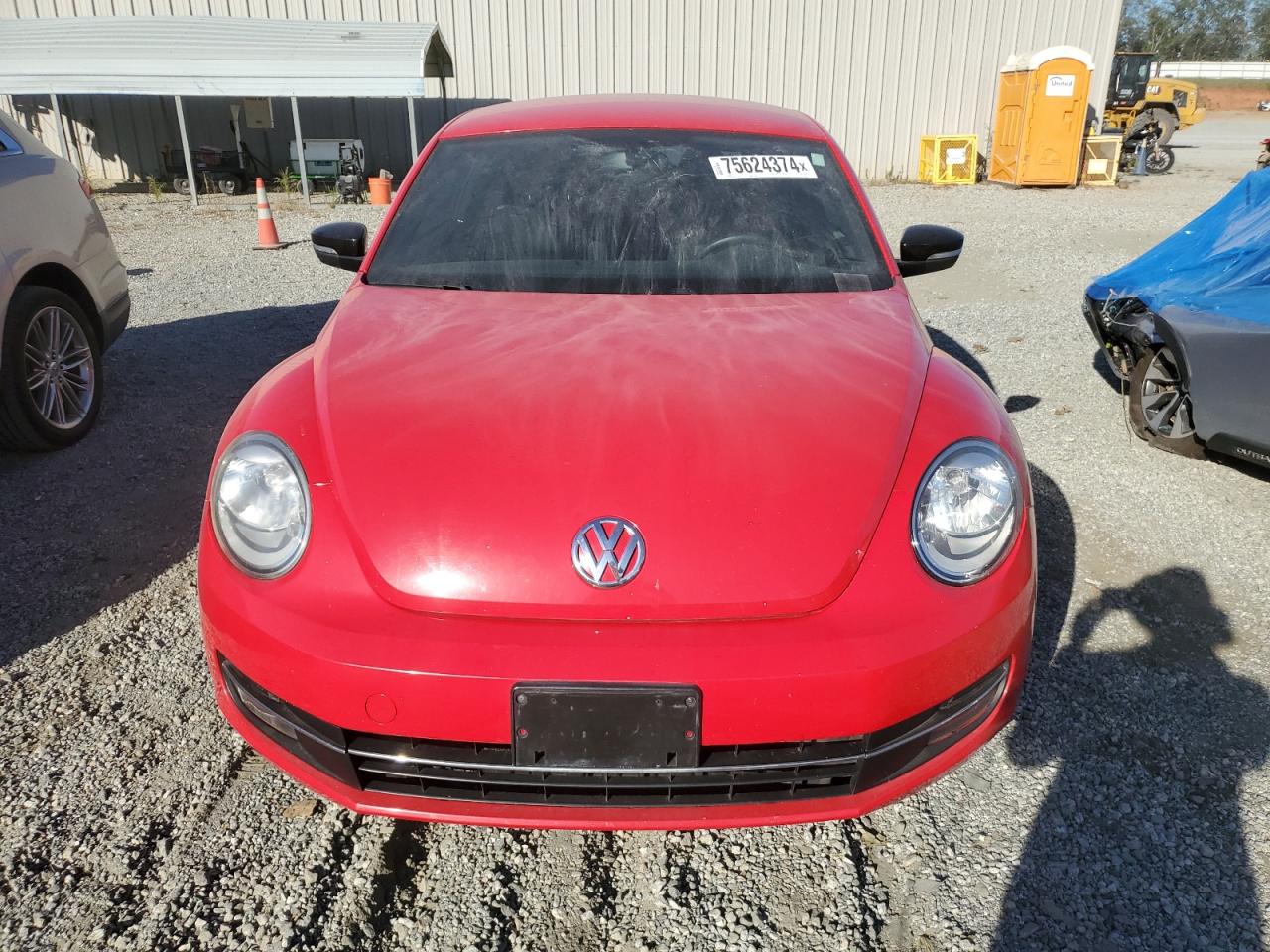 2012 Volkswagen Beetle - Image 5