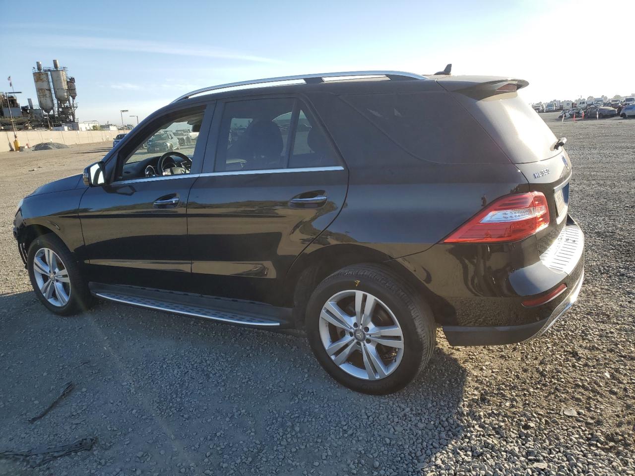 VIN 4JGDA5HB0FA516813 2015 MERCEDES-BENZ M-CLASS no.2