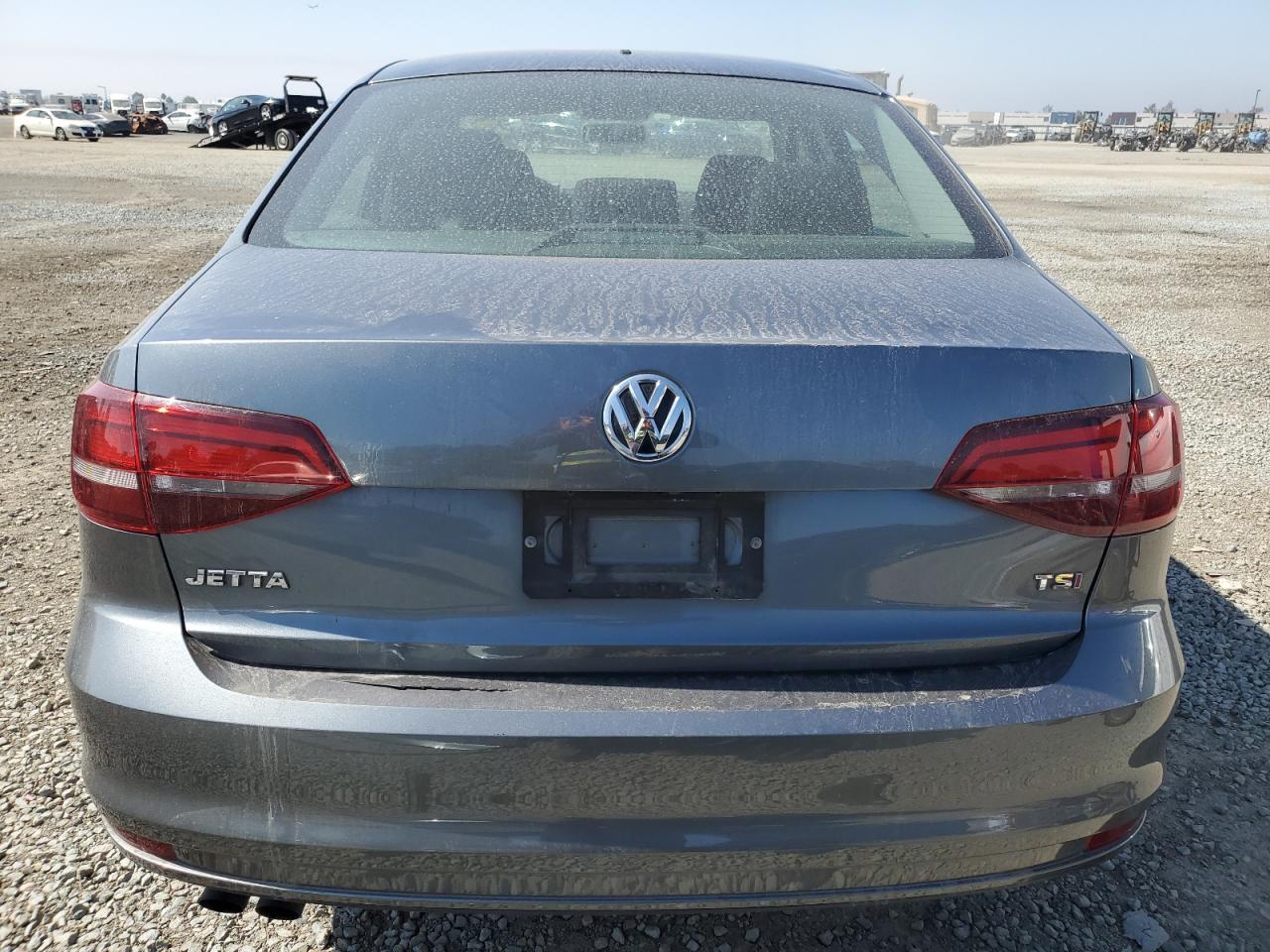 3VW2B7AJ2JM258308 2018 Volkswagen Jetta S