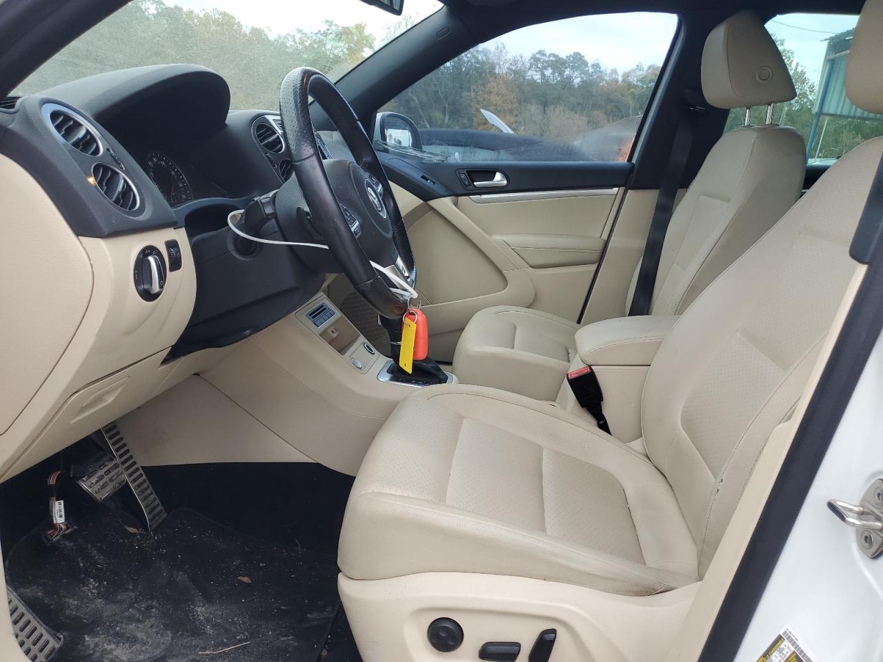 2016 Volkswagen Tiguan - Image 7