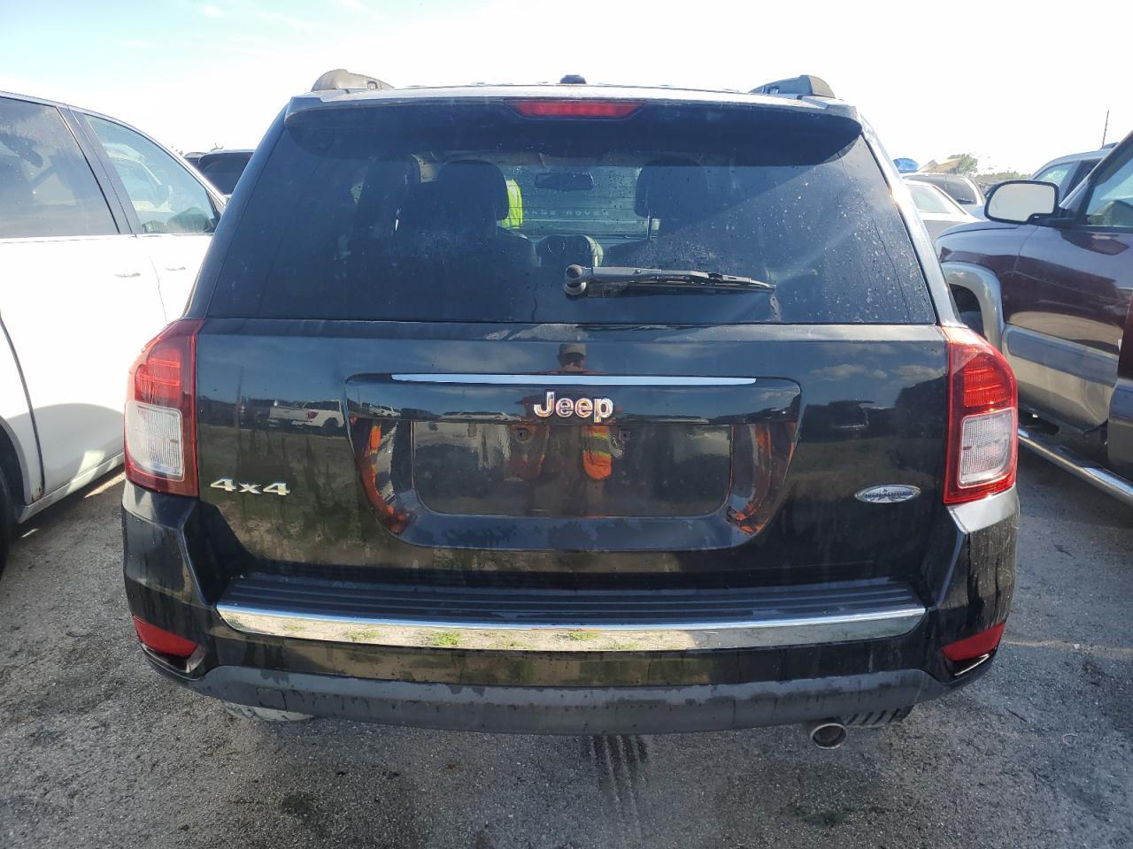 1C4NJDEB6GD619211 2016 Jeep Compass Latitude