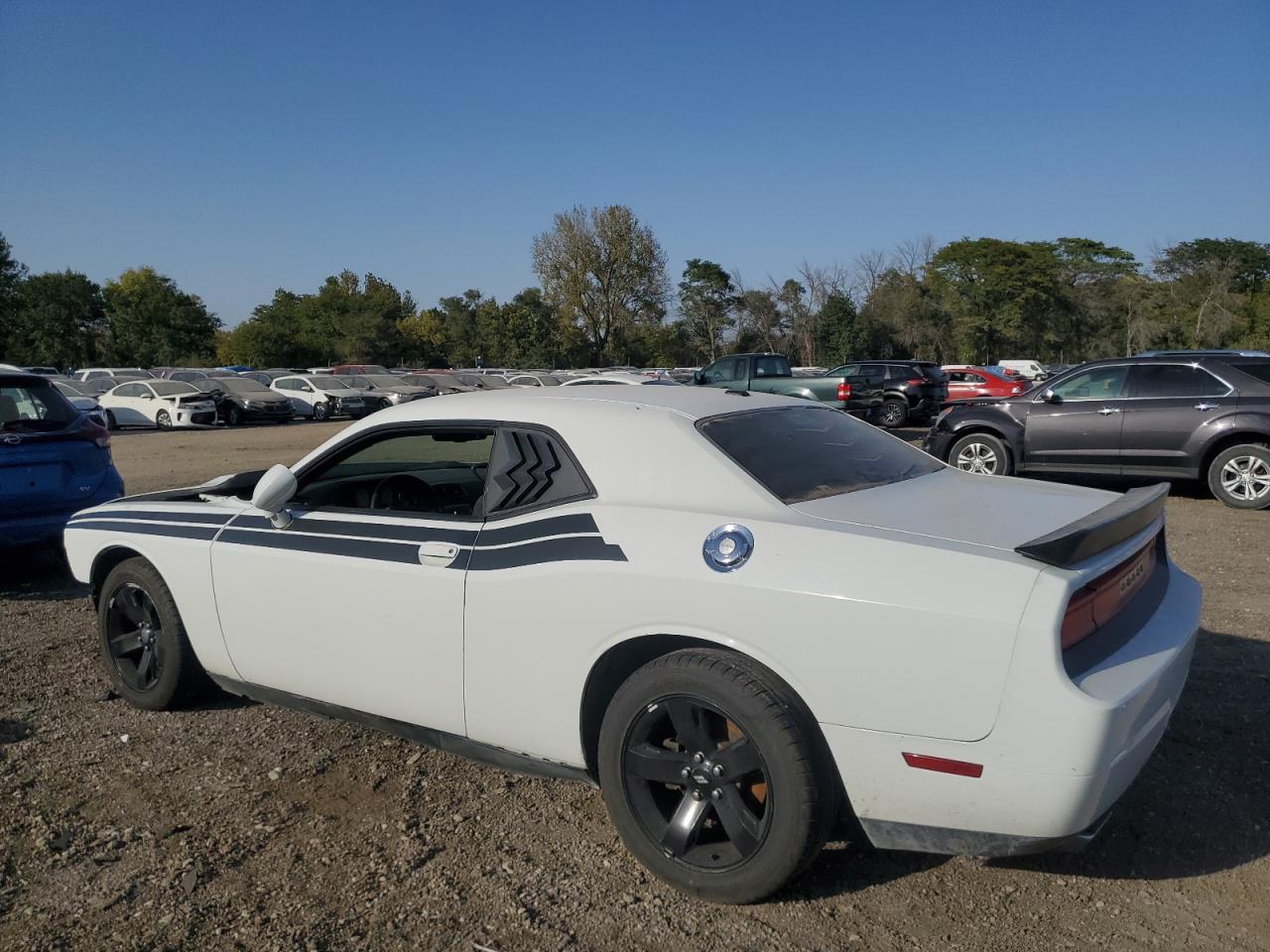2012 Dodge Challenger - Image 2