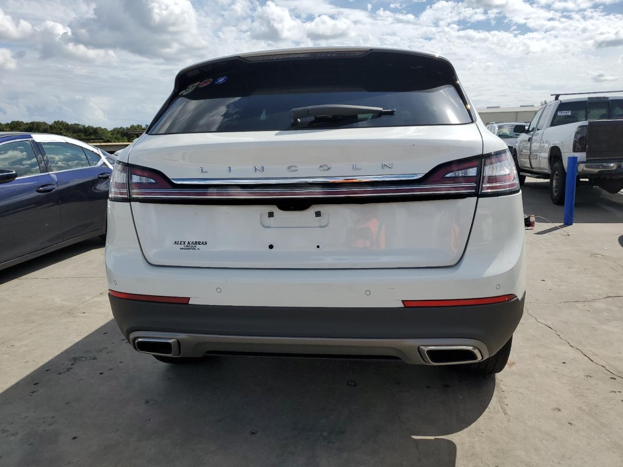 2022 Lincoln Nautilus Reserve VIN: 2LMPJ6K92NBL12952 Lot: 75350204